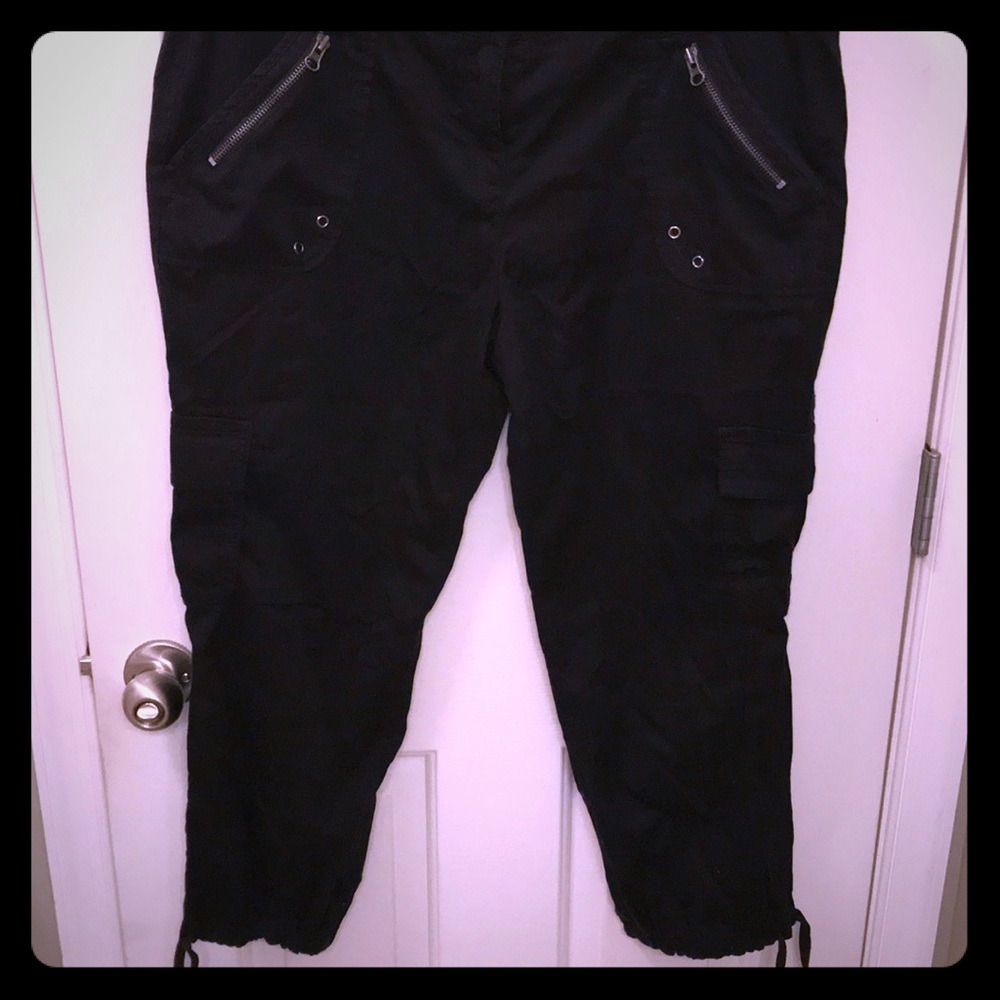 New York & Co calf-length capris